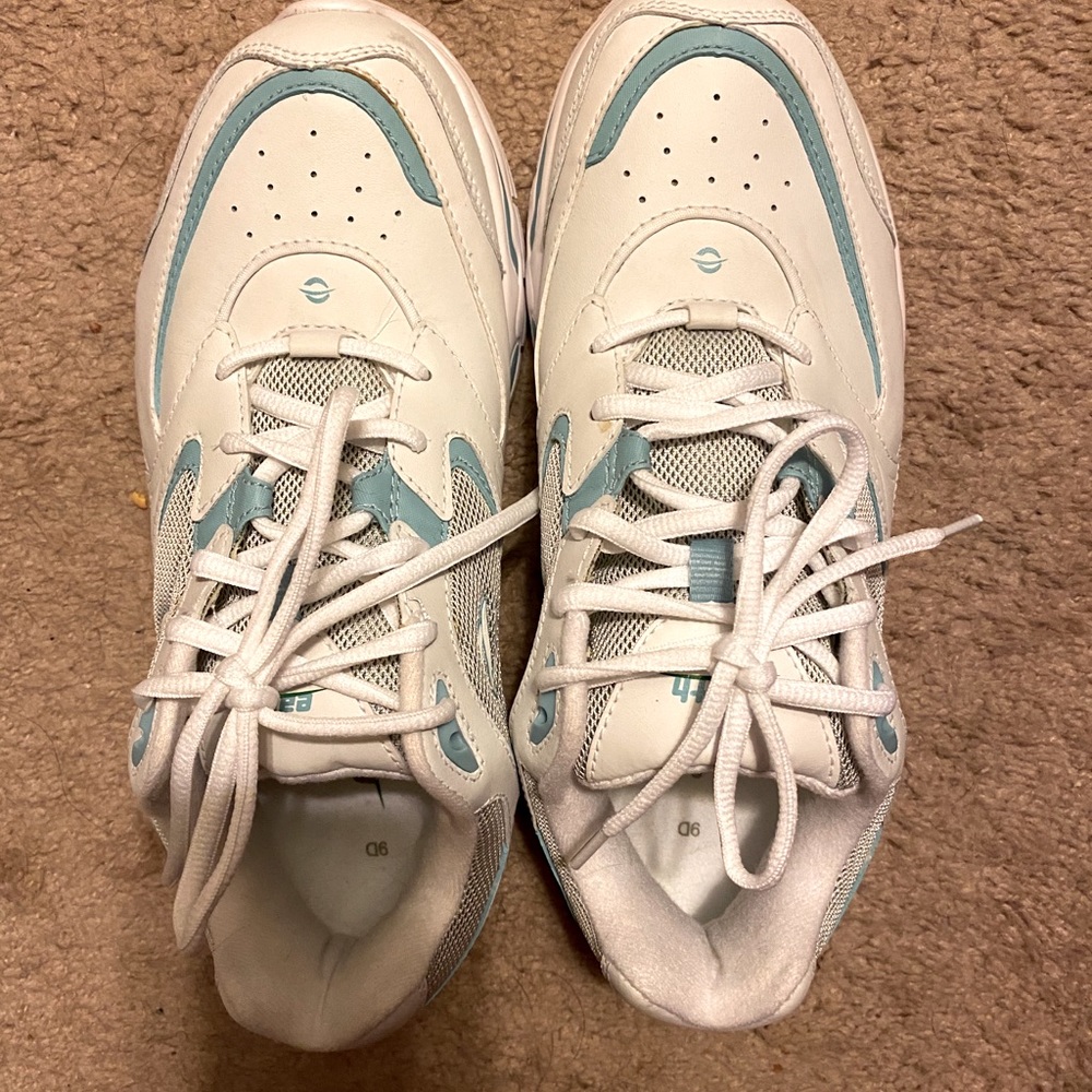 NWOT!  Sneakers from the EARTH company!